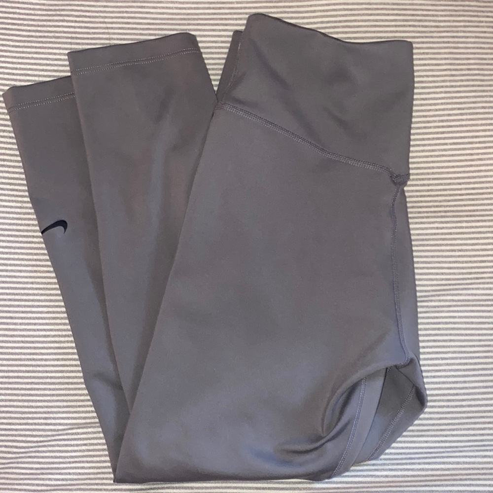 Nike one Luxe mid rise crop leggings